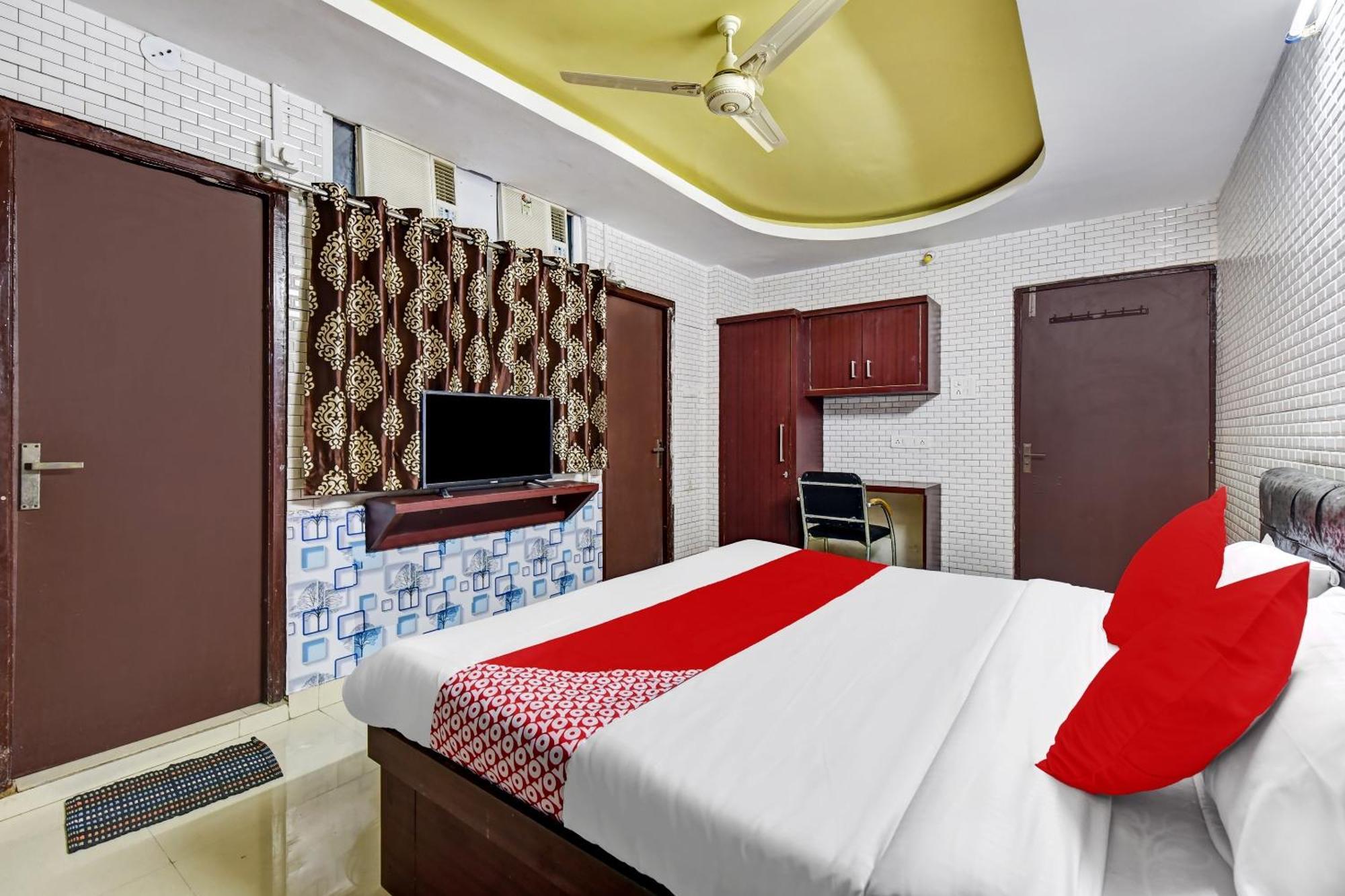 Hotel O Eleven Hotel & Banquet Кота Екстериор снимка