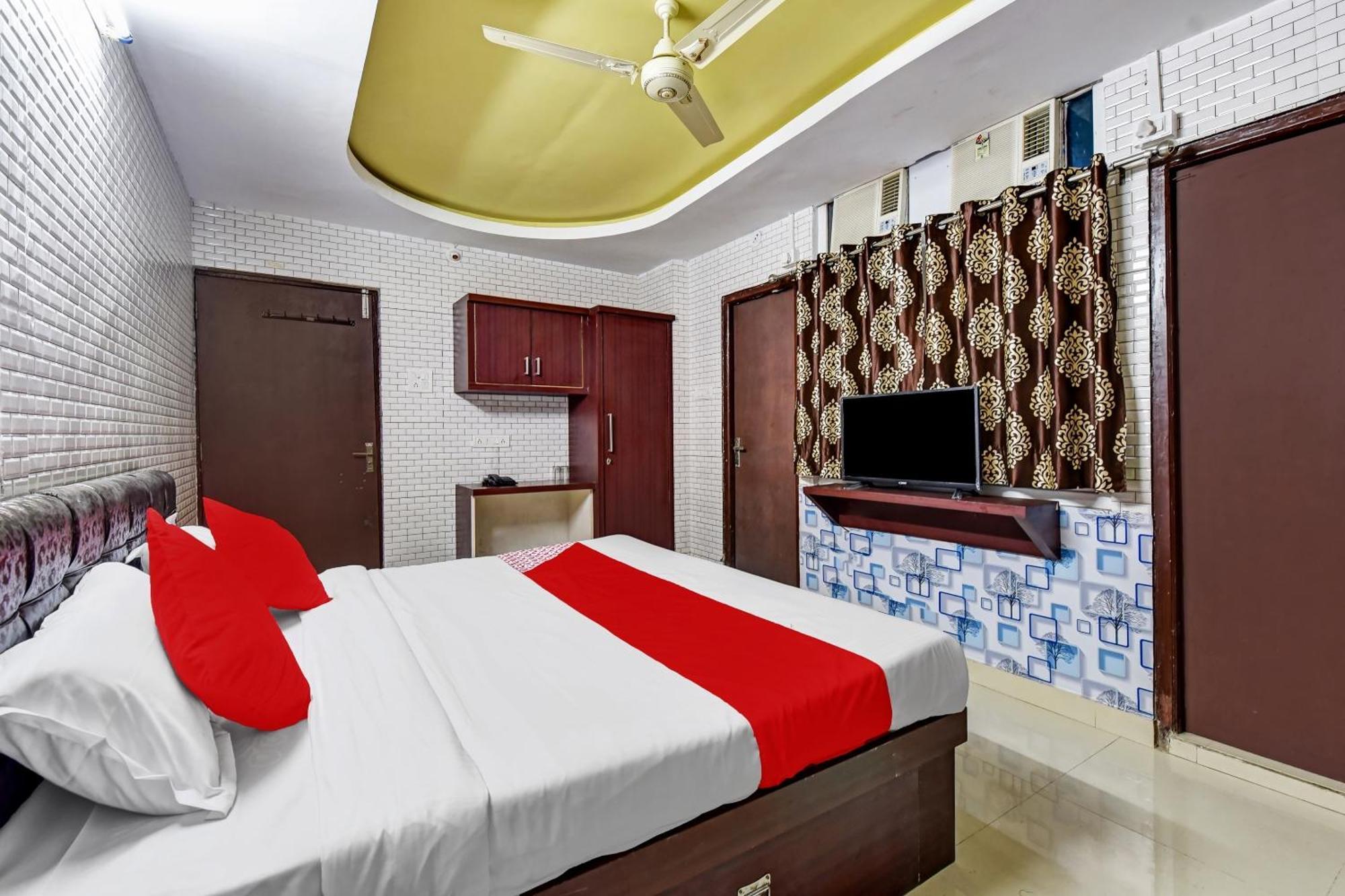 Hotel O Eleven Hotel & Banquet Кота Екстериор снимка